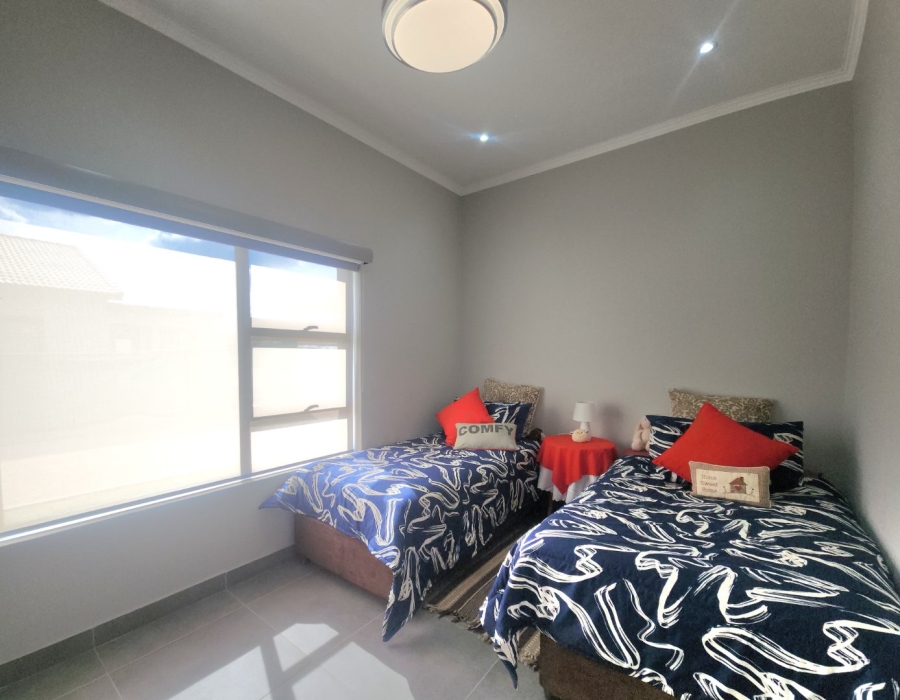 To Let 2 Bedroom Property for Rent in Ifafi North West